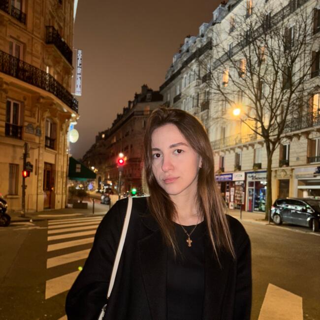 位於台北市 的臨時保母: Anna