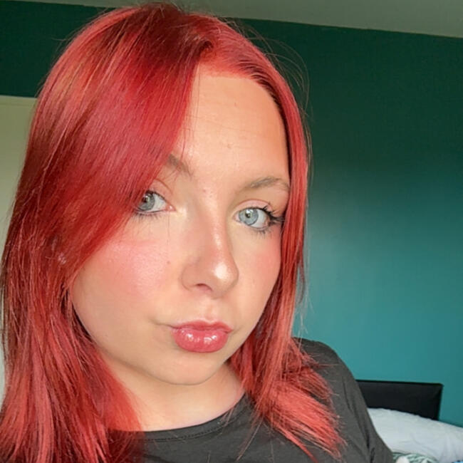 Babysitter in Saint-Folquin: Victoria