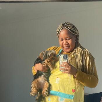 Babysitter Cape Town: Lesley