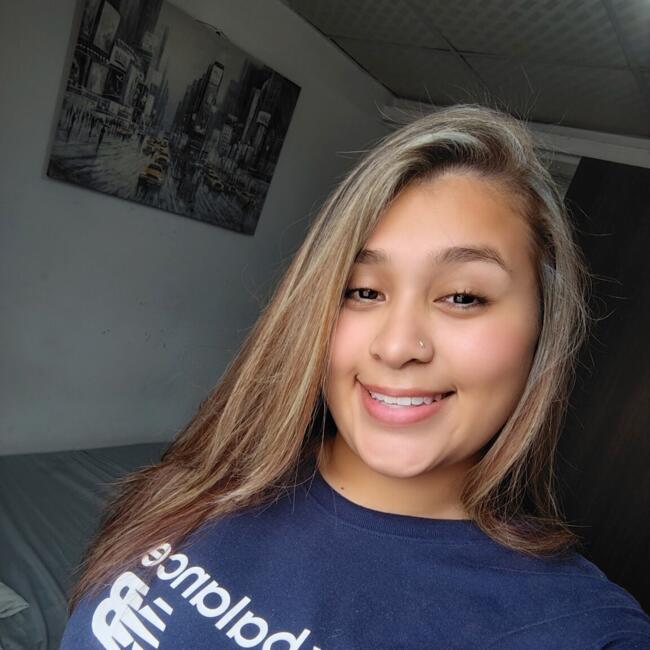 Babysitter in San Miguelito: Daryhana