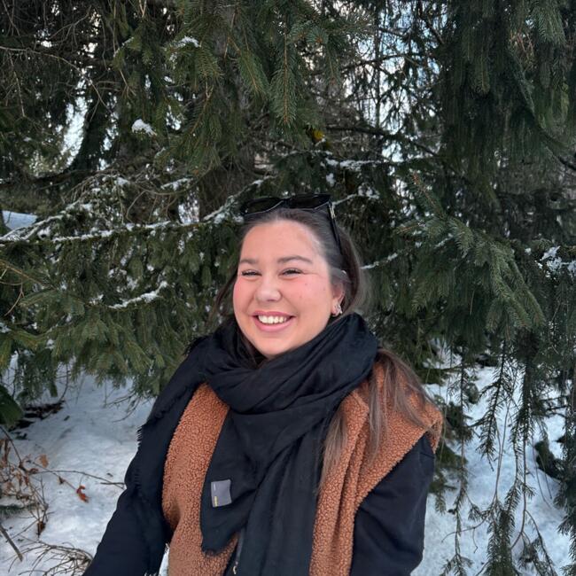 Babysitter in Gréasque: Jeanne