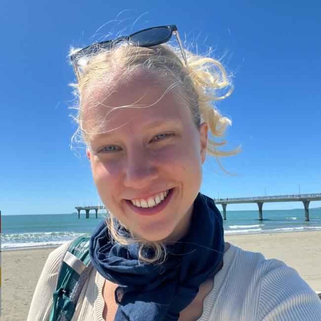 Babysitter in Greymouth: Johanna