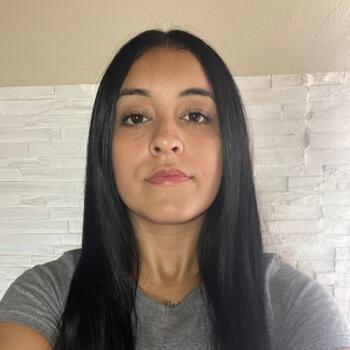 Babysitter in Moreno: Ariana