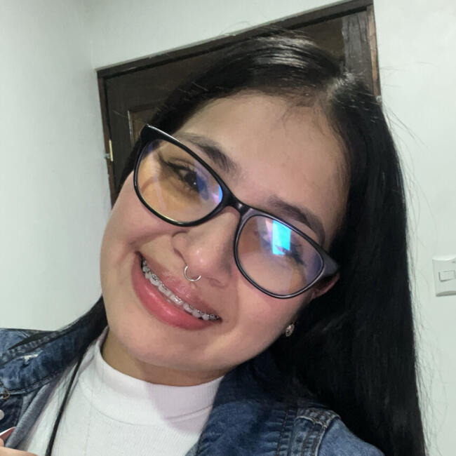 Babysitter in Heredia: Alexandra 