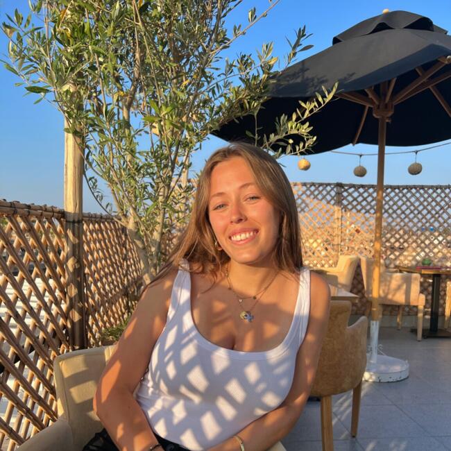 Babysitter in Anglet: Lucie