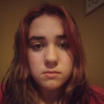 Babysitter in Walsall: Lauren