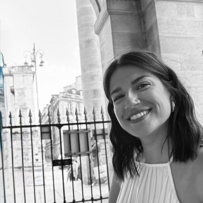 Babysitter in Montreal: Meghan