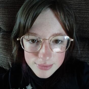 Babysitter Stoke-on-Trent: Tia-louise