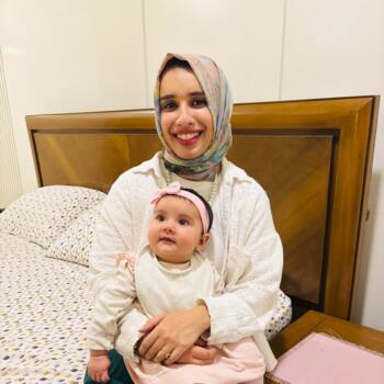 Babysitter Milton: Manahil
