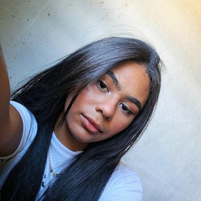 Babá em Limoeiro: Diana