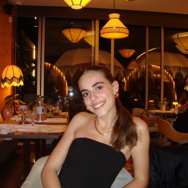 Babysitter em Trofa: Ariana