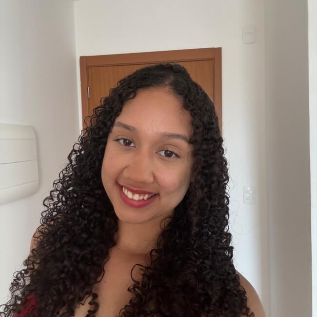 Babysitter in Curitiba: Juliana