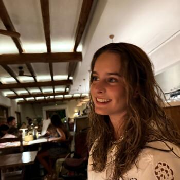 Babysitter in Sint-Martens-Latem: Chloé