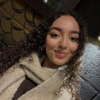 Babysitter Horsham: Salma