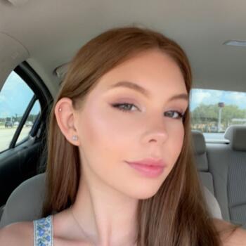 Babysitter in Fort Myers: Madison