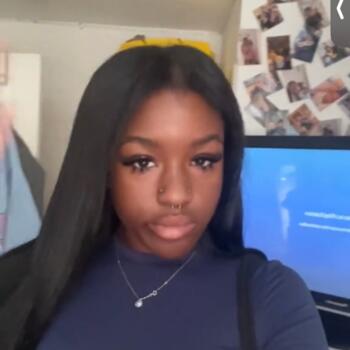 Babysitter Wednesbury: Alexis
