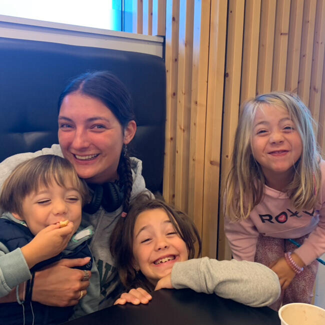 Varuška v Škofja Loka: Tara