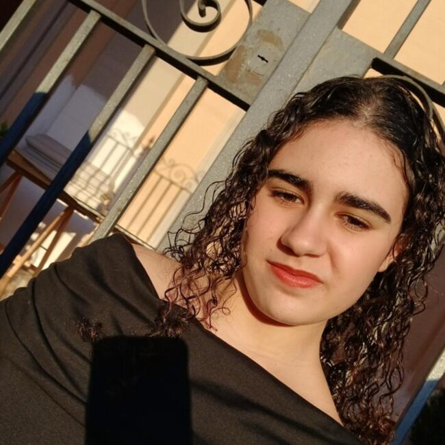 Babysitter in Rometta: Martina