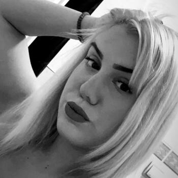 Babysitter in Novi Sad: Nina