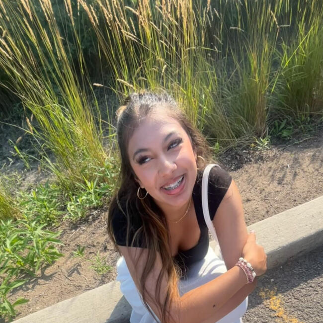 Babysitter in Châteauguay: Emma