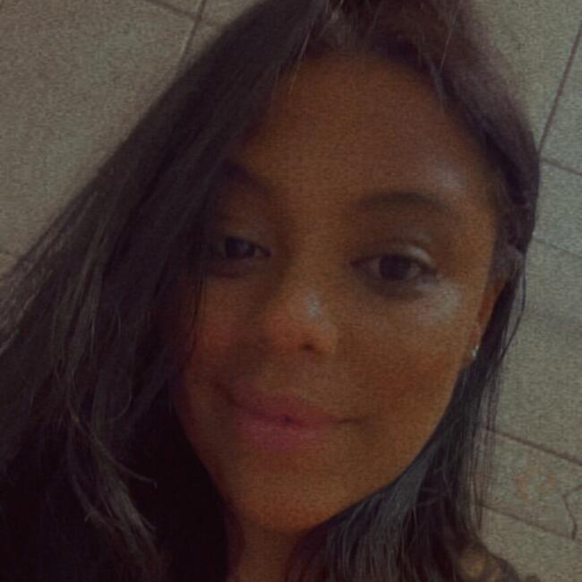 Babysitter in São Paulo: Monique