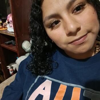Babysitter in Guatemala City: Suzanne