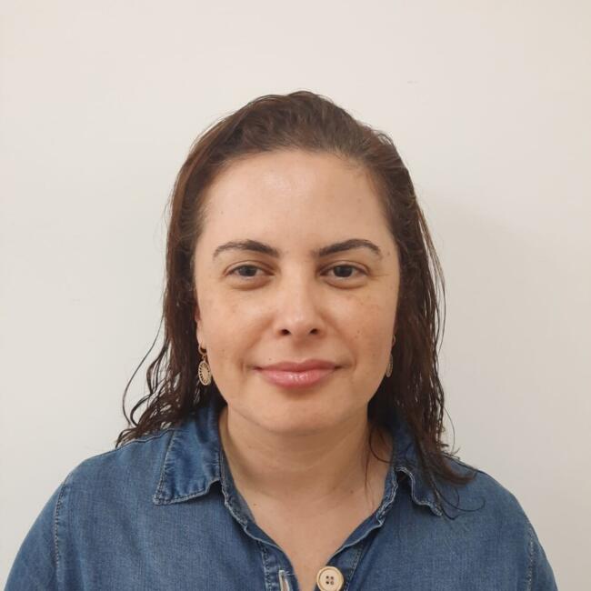 Babysitter in Barueri: Ana