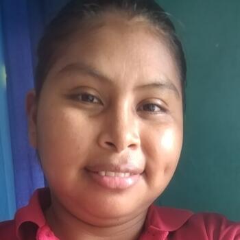 Babysitter in Puerto Caimito: Tania