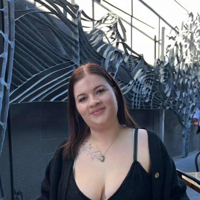 Babysitter in Hastings: Ashlyn