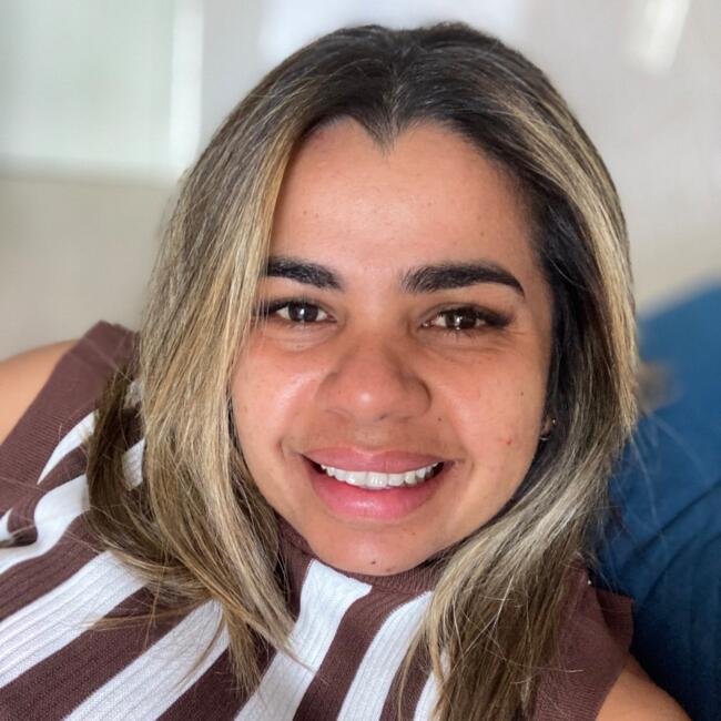 Babysitter in Caxias do Sul: Tracy Araújo