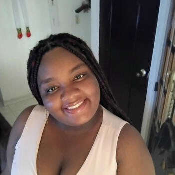 Baby-sitter in Cali: Lina Alejandra Arroyo Riascos