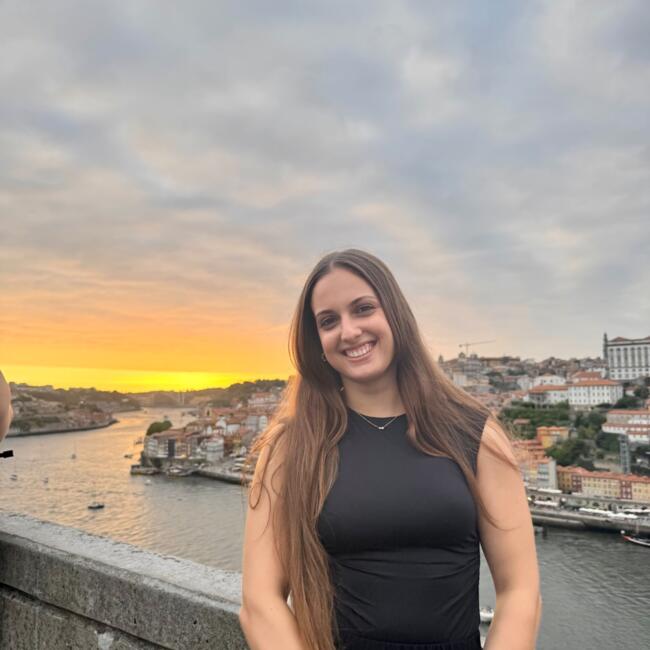 Babysitter em Fânzeres: Carina