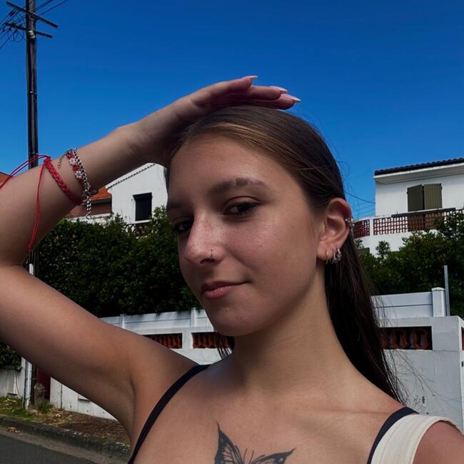 Babysitter in Quincy-sous-Sénart: Léna