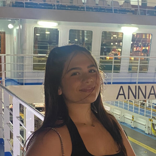 Babysitter στην περιοχή Ηλιούπολη: Αννα Μαρια