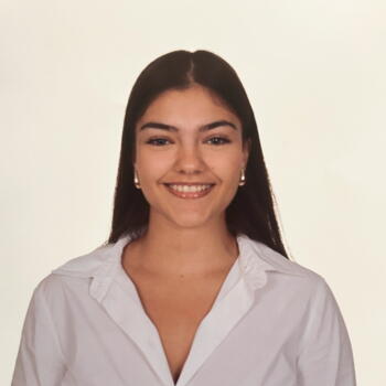 Babysitter in Ciudad Real: Julia