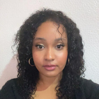 Babysitter in Stoke-on-Trent: Razaz