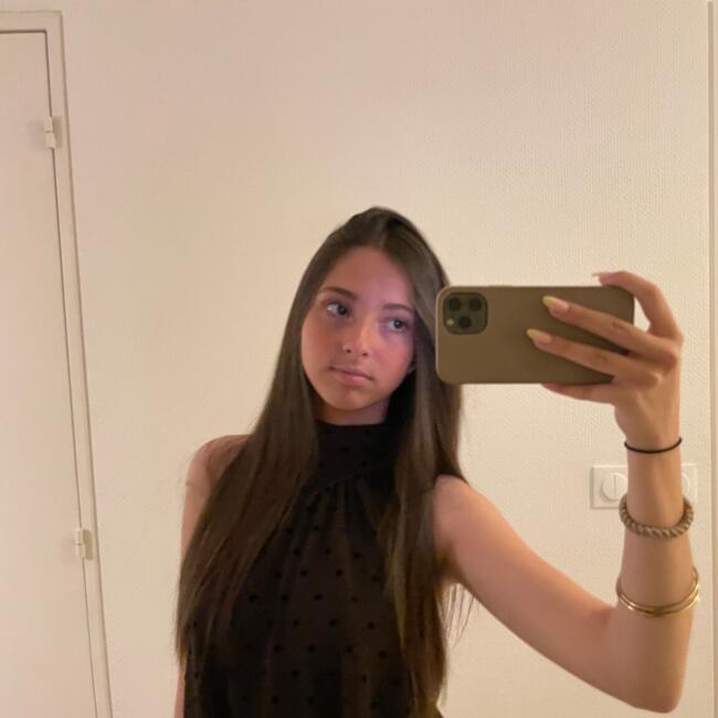 Babysitter in Montigny-lès-Metz: Amandine