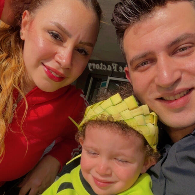 وظيفة جليسة أطفال في القاهرة: Victor