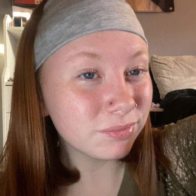 Babysitter in Northampton: Maisie