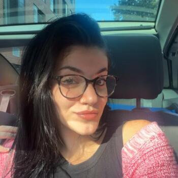 Babysitter in Bristol: Jana