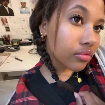 Babysitter in Sciez: Clara