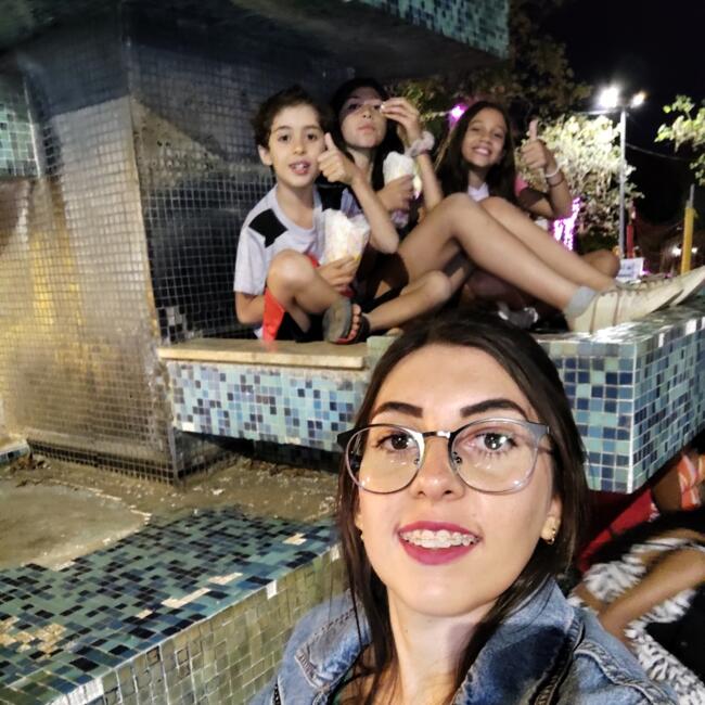 Babysitter in Contagem: Natália