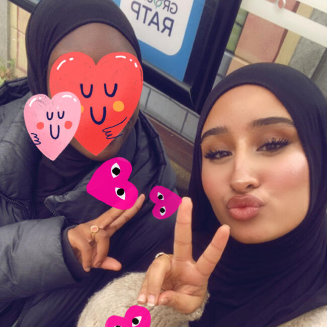 Babysitter in Creil: Zeïneb