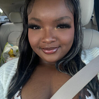 Babysitter in West Palm Beach: Karianna