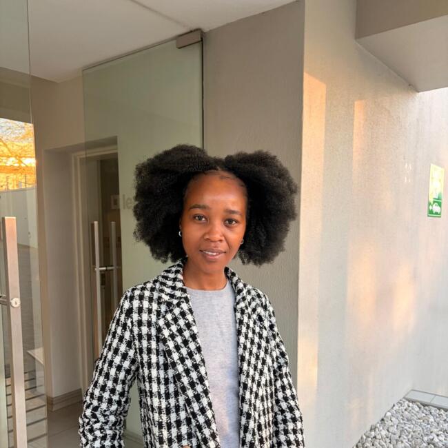 Babysitter in Clayville: Pfadzani