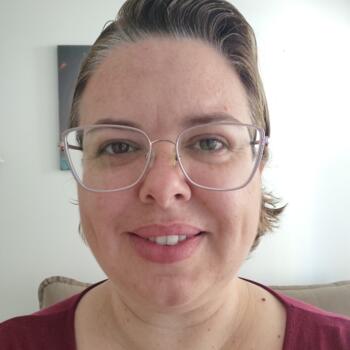 Babysitter in Vila Velha: Roberta