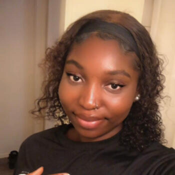Baby-sitter in Paris: Jeanive