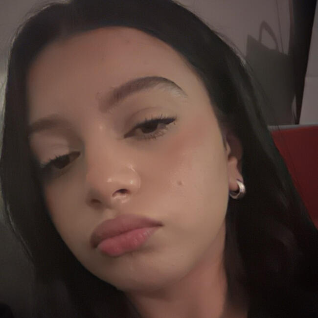 Babysitter in Tubize: Kenza