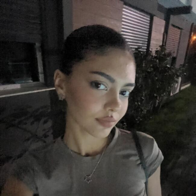 Opiekunka do dziecka w Praga Południe: Tuana