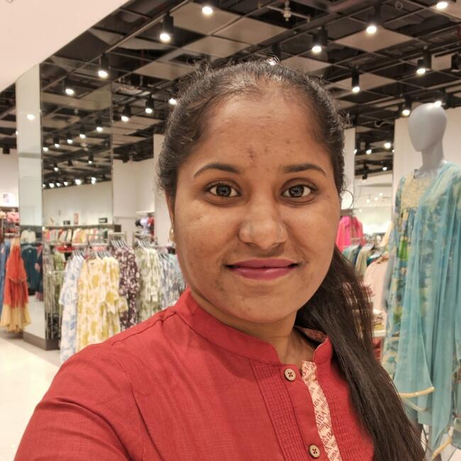 Babysitter in Thāne: Sarita chandeliya